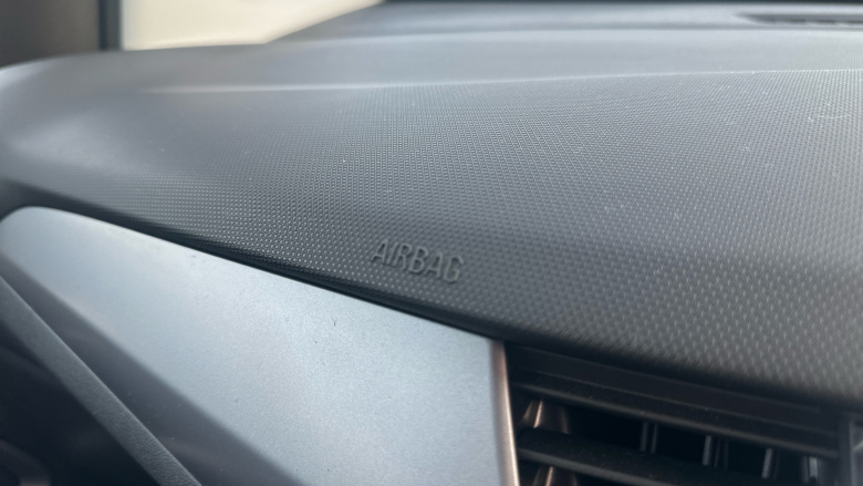 Vauxhall Crossland 1.2 Design 5dr Petrol Hatchback